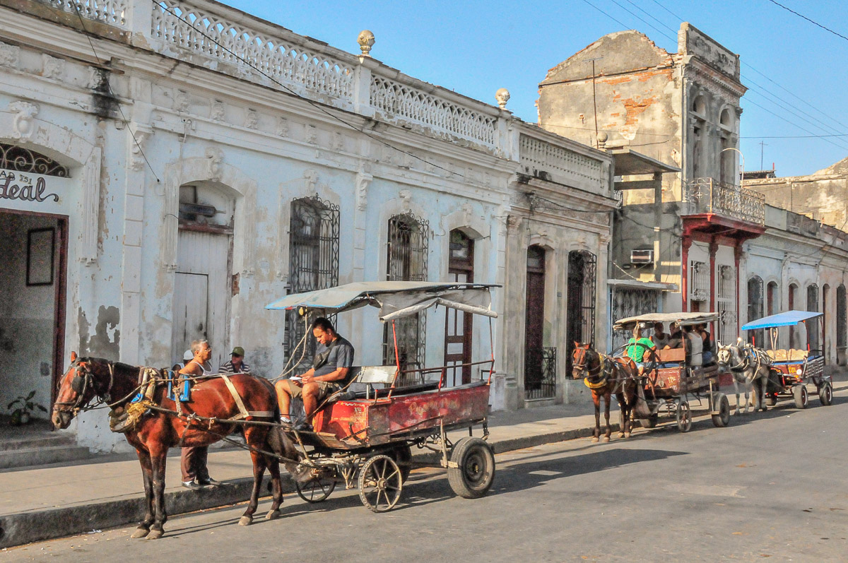 Taxi zur Arbeit, Cienfuegos, Cuba