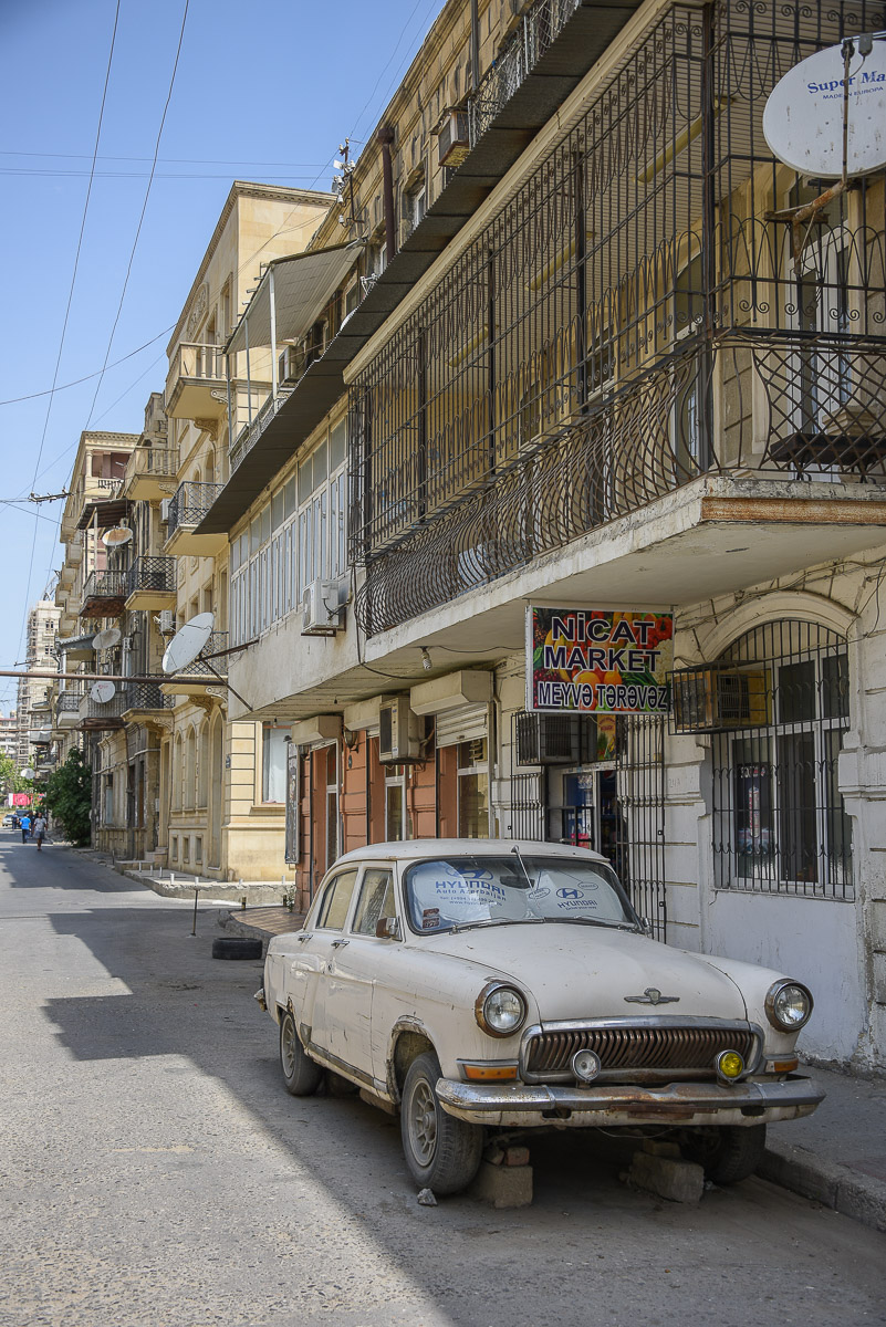Baku, Streetlife