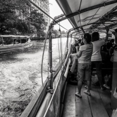 Bangkok, Khlong Saen Saep boat service