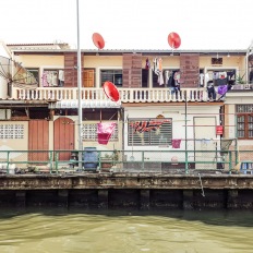 Bangkok, Khlong Saen Saep boat service