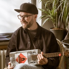 SEAT TVOG Webspecial Berlin, mit Mark Forster, Isabel Nolte, Dominik Sedlmayr Gitarrenbauer und Antonio Esposito