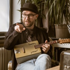 SEAT TVOG Webspecial Berlin, mit Mark Forster, Isabel Nolte, Dominik Sedlmayr Gitarrenbauer und Antonio Esposito