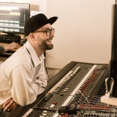 SEAT TVOG Webspecial Berlin, mit Mark Forster, Isabel Nolte, Dominik Sedlmayr Gitarrenbauer und Antonio Esposito