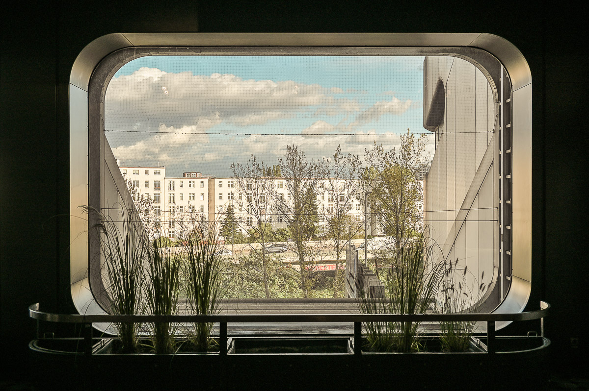 ICC Berlin, The Sun Machine Is Coming Down