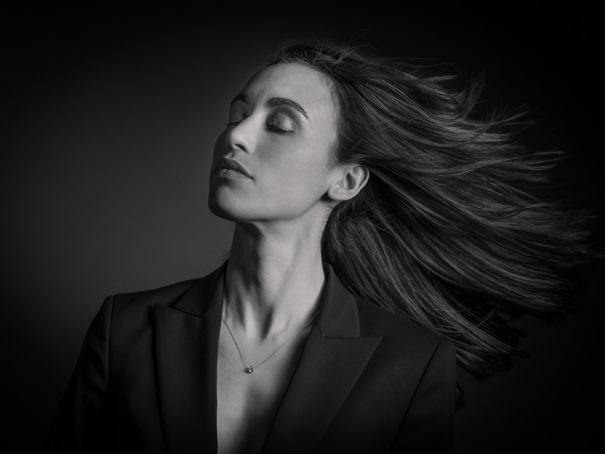 DJ Bruna by Stephan Redel
