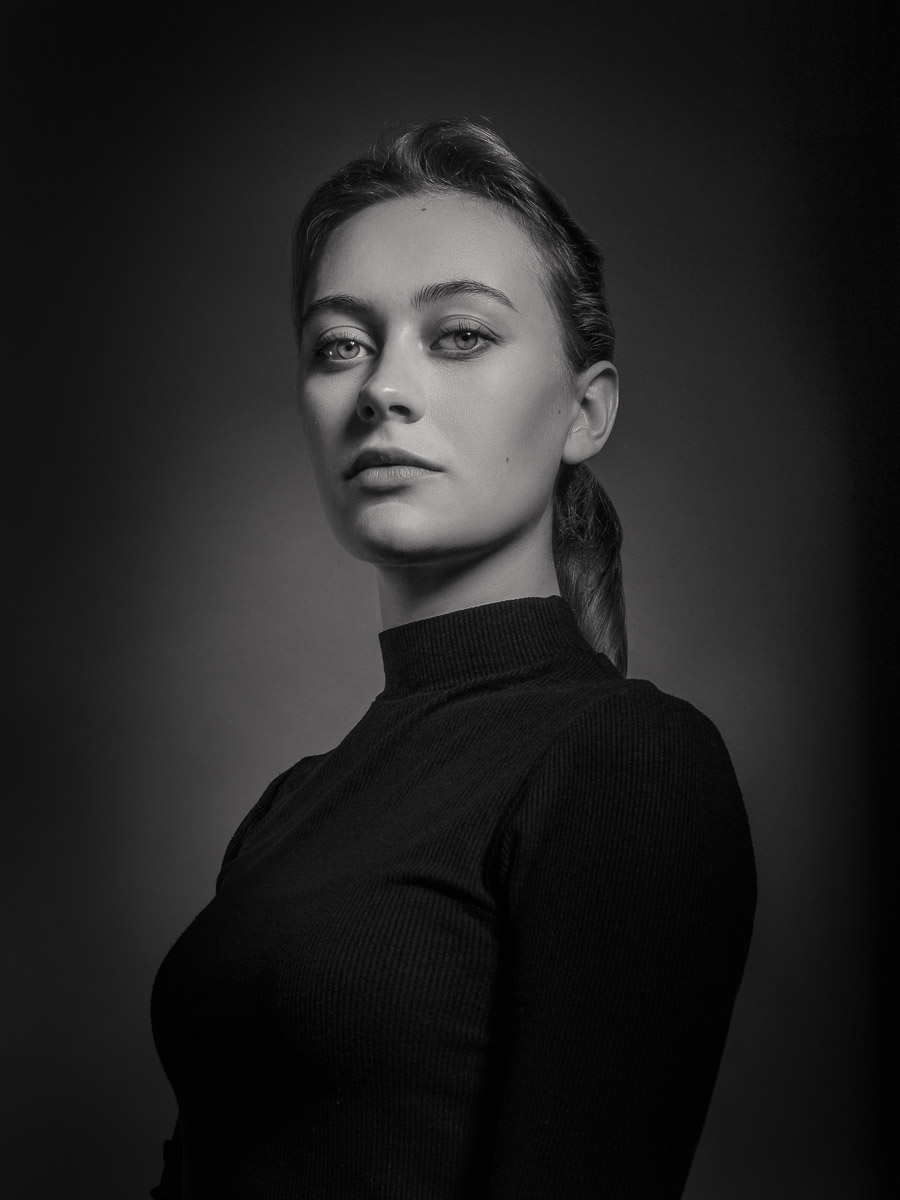 Mercedes Mueller by Stephan Redel