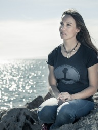 Laura Dekker by Stephan Redel