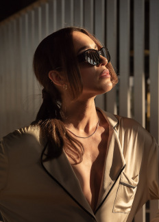 DJ Bruna by Stephan Redel