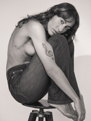 DJ Bruna by Stephan Redel