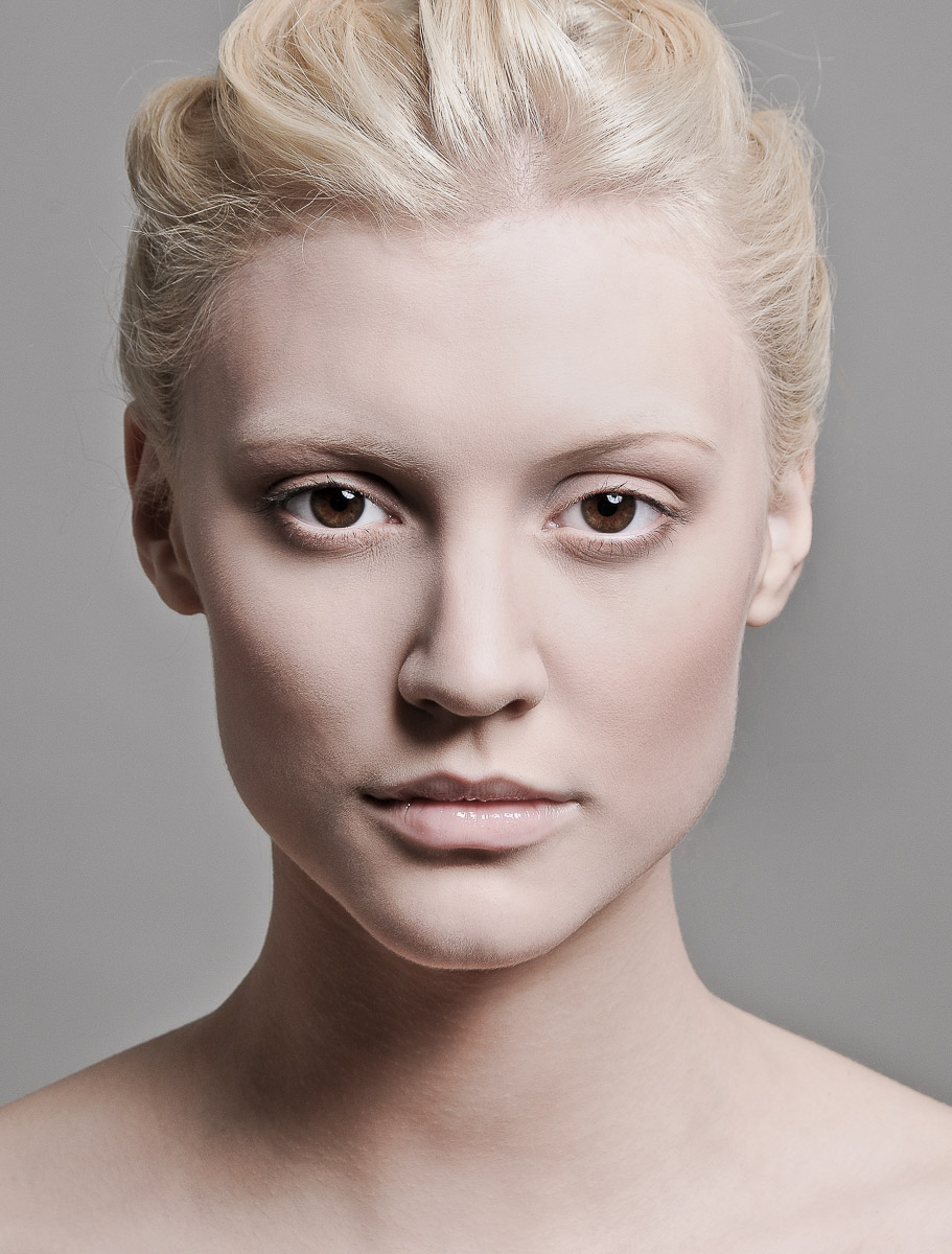Amo by Stephan Redel